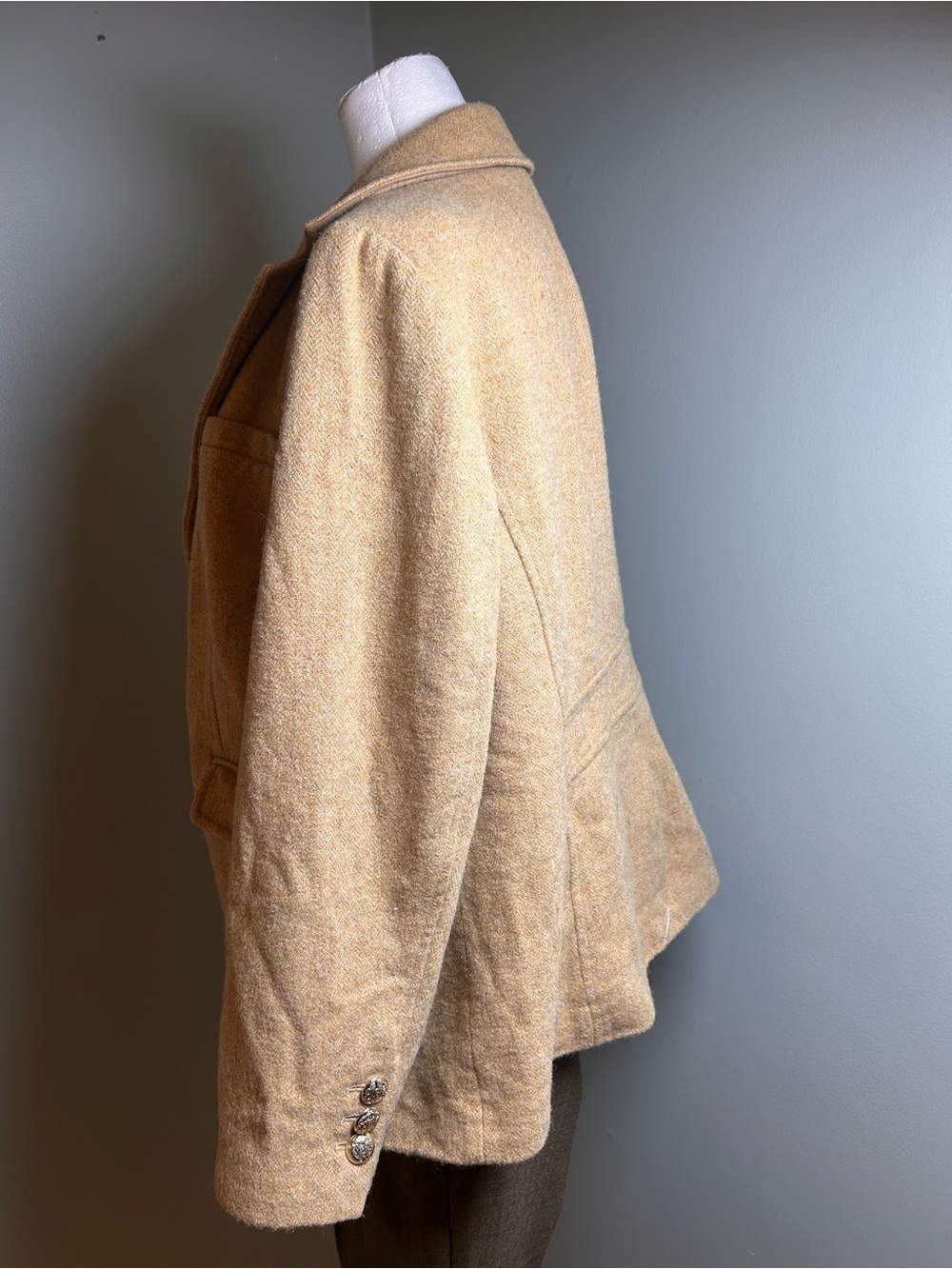 Talbots Plus 14W Wool Blend
Herringbone Blazer Tan - Picture 5 of 13